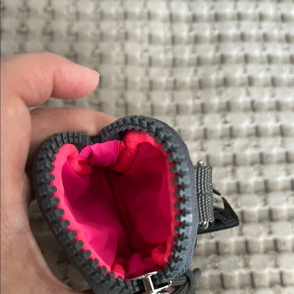 MZ Wallace Black and White mini pouch with Keychain clip - Picture 2 of 5